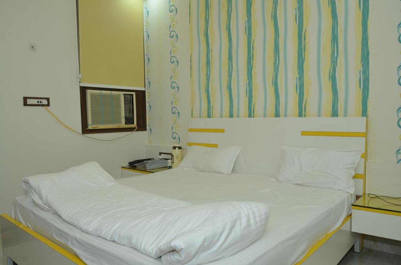 Hotel Paradise Inn Auraiya Εξωτερικό φωτογραφία