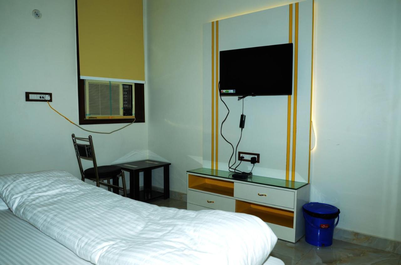 Hotel Paradise Inn Auraiya Εξωτερικό φωτογραφία