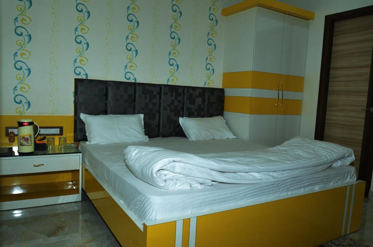 Hotel Paradise Inn Auraiya Εξωτερικό φωτογραφία